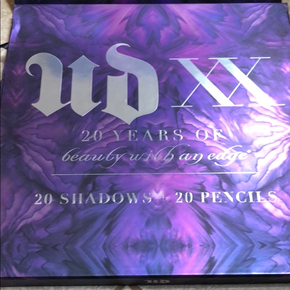 Urban Decay XX 20Eyeshadows/1 Eyeliner